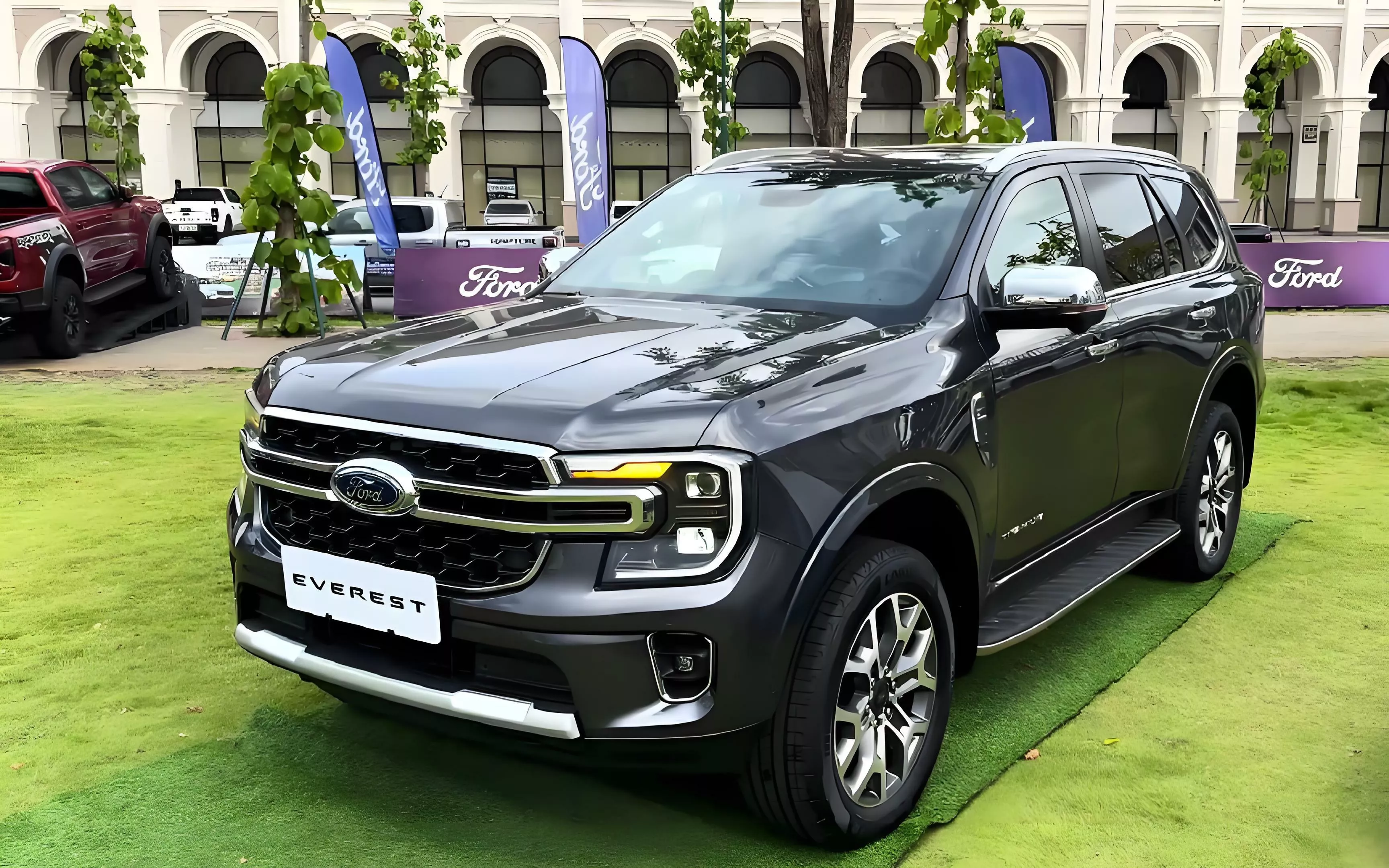 SUV